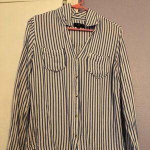 White and blue striped top